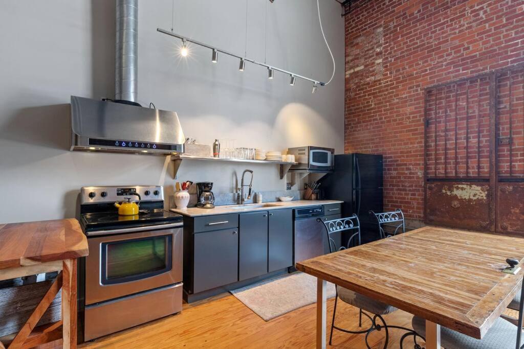 Cajun Stays-Buchanan Loft #4 Lafayette Exterior photo