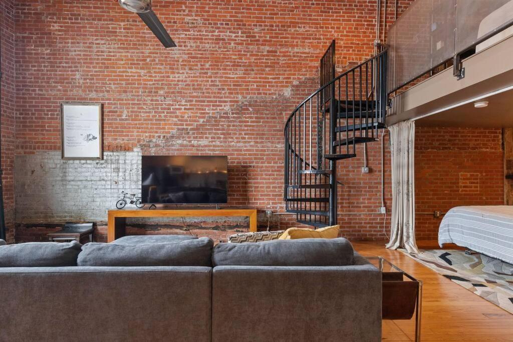 Cajun Stays-Buchanan Loft #4 Lafayette Exterior photo